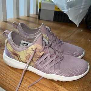 Nike, training sneakers, size 8.5 US Women size, purple!